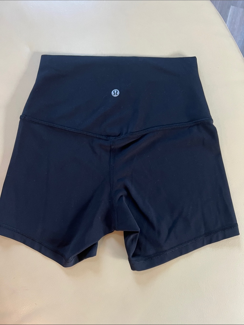 Lululemon Align High-Rise Short 4" EUC